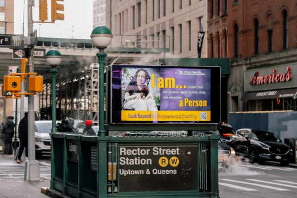 Billboard advertising - programmatic advertising for hotels