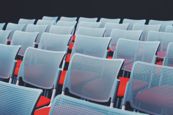 Purpose of Stay Segmentation: Phân Khúc Khách Theo Mục Đích Chuyến Đi